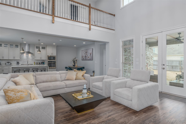 8919 Register Ridge