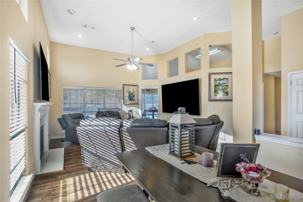 3624 Farmfield Lane