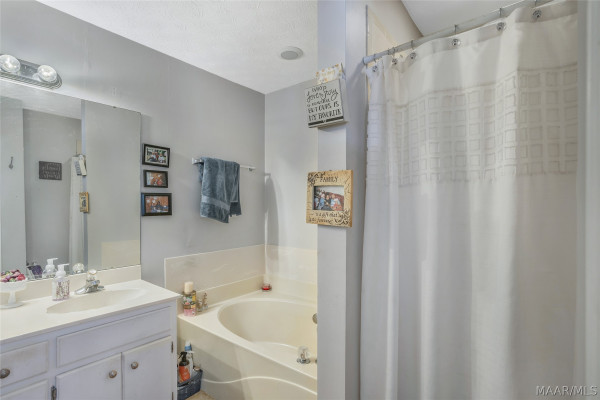 3624 Farmfield Lane