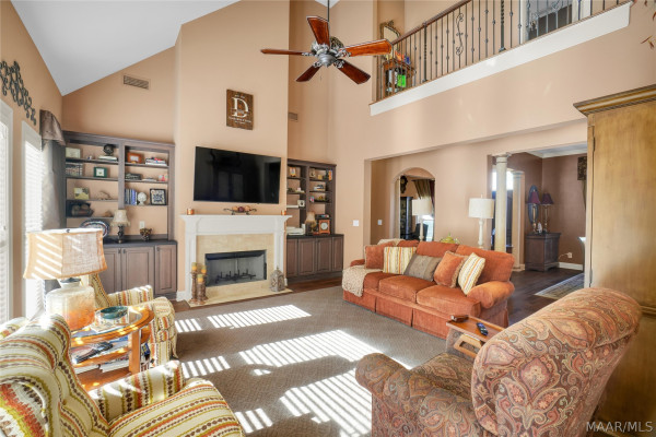 9124 THETFORD Way