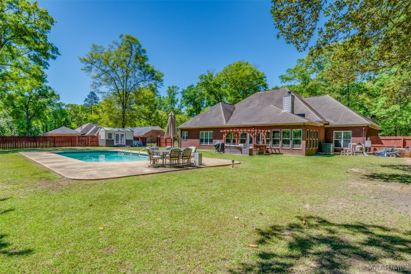 4250 MILLWOOD Lane