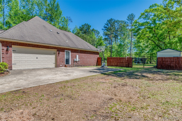 4250 MILLWOOD Lane