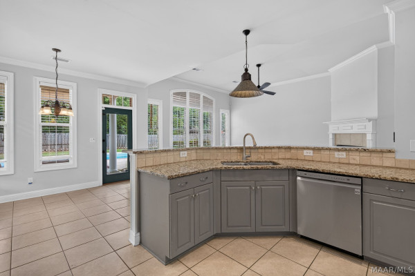 9206 Whispine Court