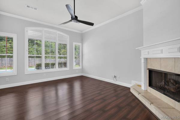 9206 Whispine Court