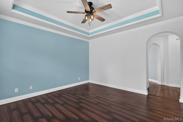 9206 Whispine Court