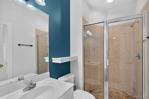 9206 Whispine Court