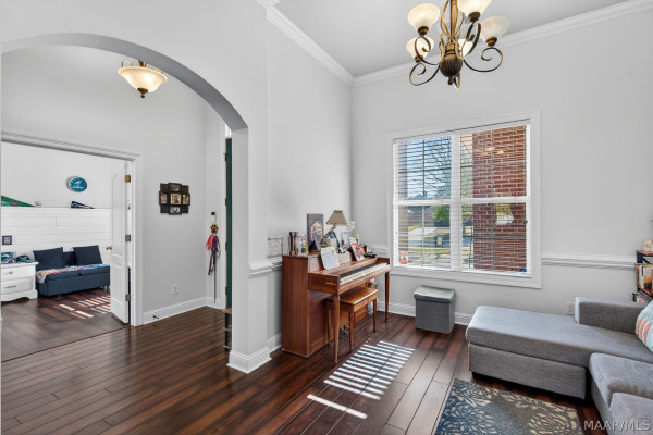 9206 Whispine Court