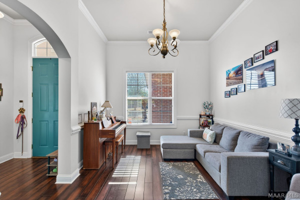 9206 Whispine Court