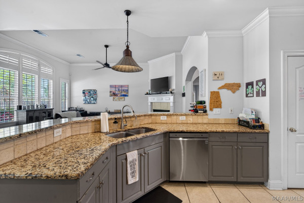 9206 Whispine Court