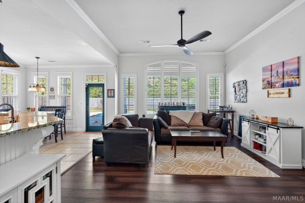 9206 Whispine Court