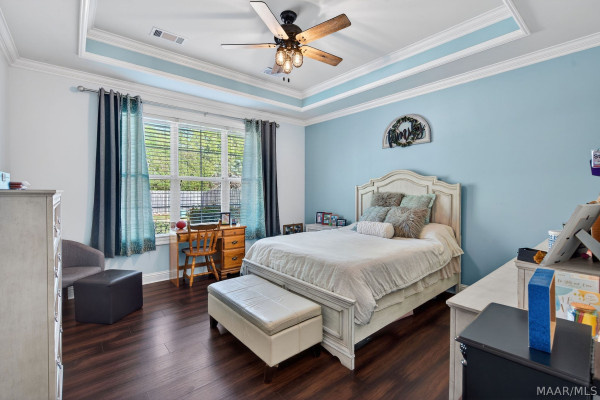 9206 Whispine Court
