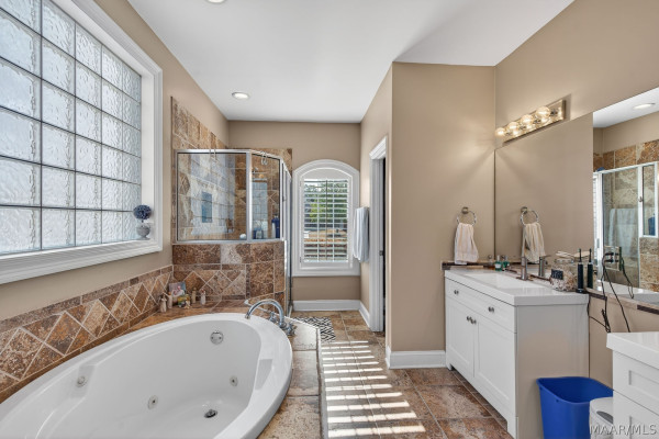 9206 Whispine Court
