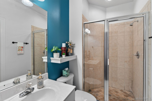 9206 Whispine Court