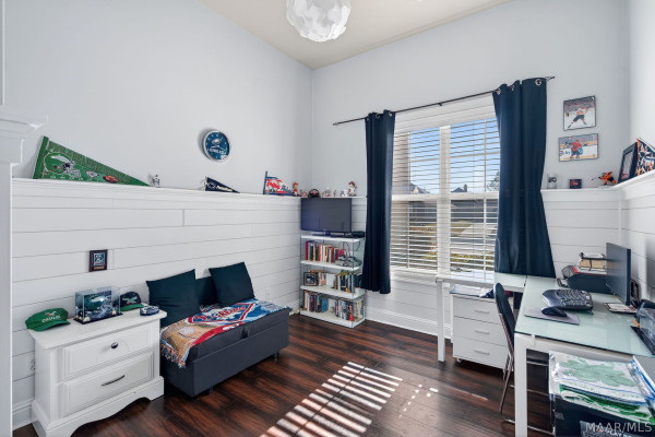 9206 Whispine Court
