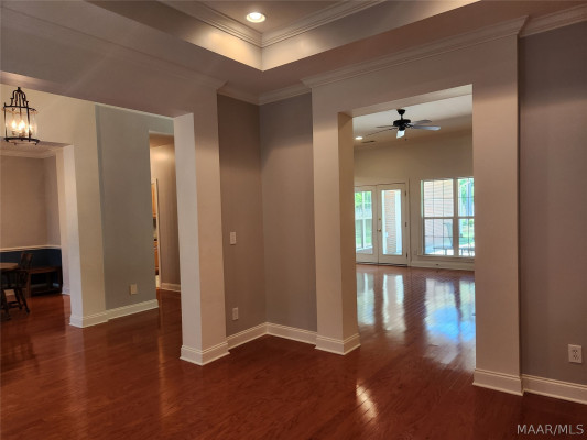 8407 Vintage Way