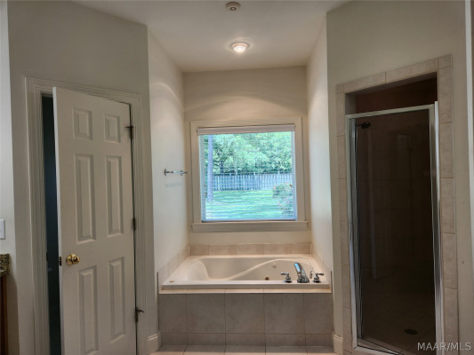 8407 Vintage Way