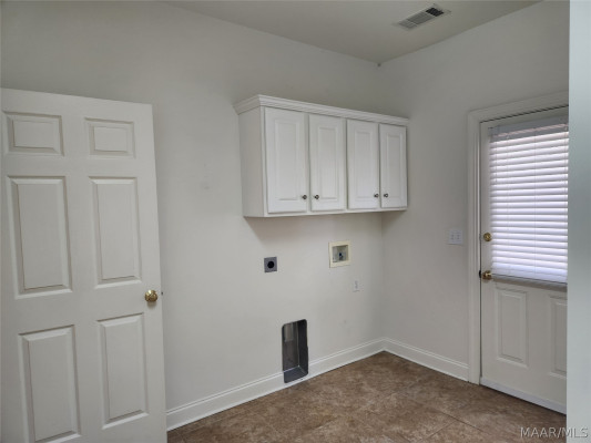 8407 Vintage Way