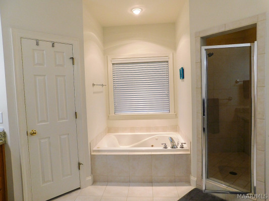 8407 Vintage Way