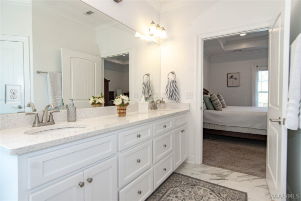 9512 Leewood Court