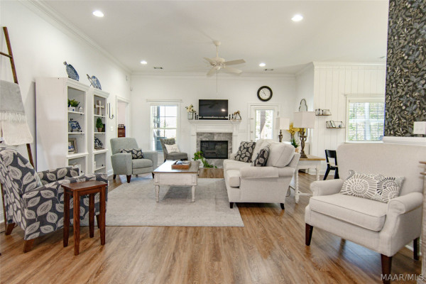 9512 Leewood Court