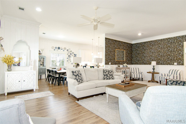 9512 Leewood Court