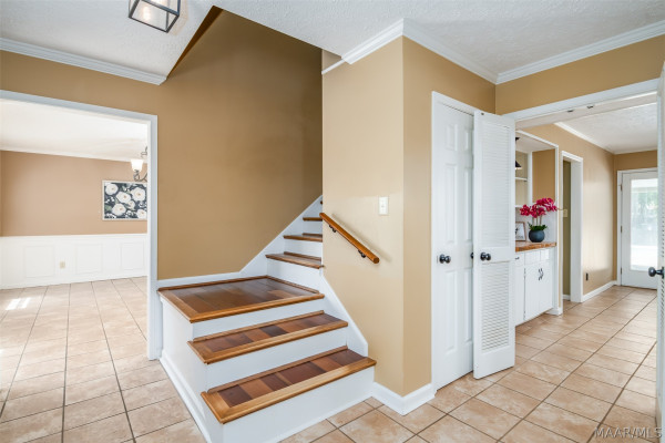 404 Derby Lane