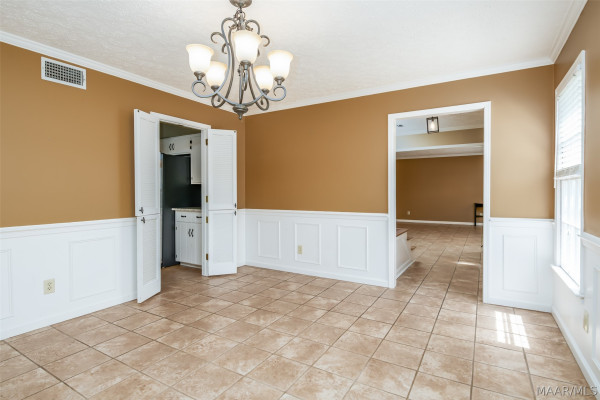 404 Derby Lane
