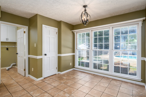 404 Derby Lane