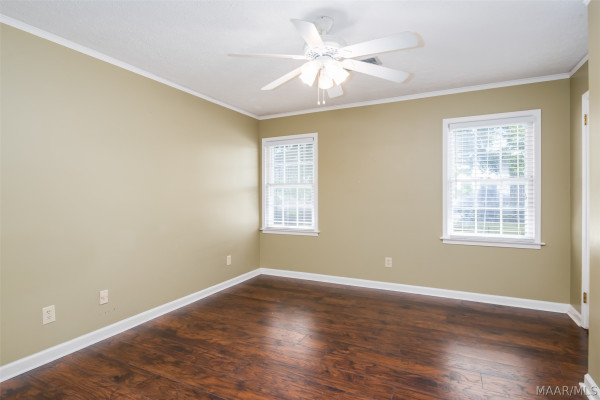 404 Derby Lane