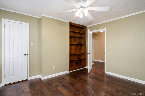 404 Derby Lane