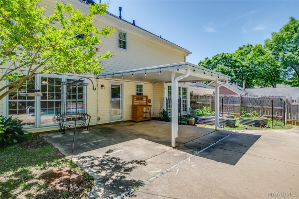 404 Derby Lane
