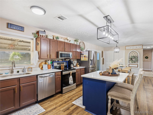 116 Guilford Lane
