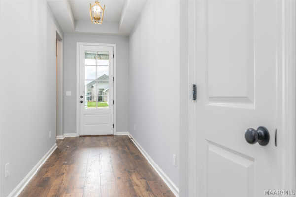 372 Crestwood Circle