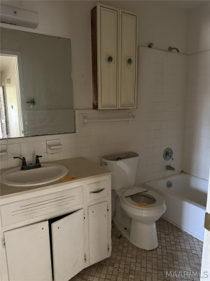 415 W Wilding Drive