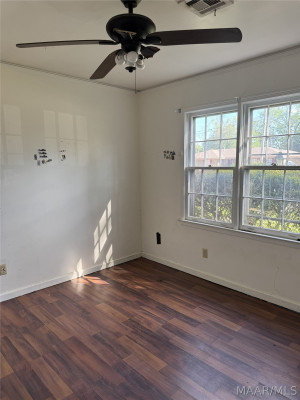 415 W Wilding Drive