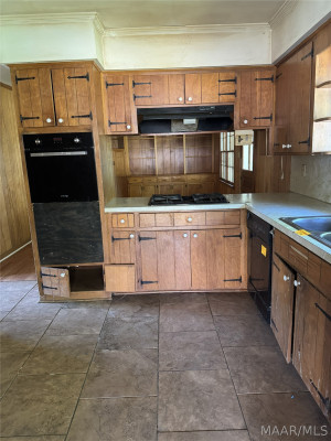 415 W Wilding Drive