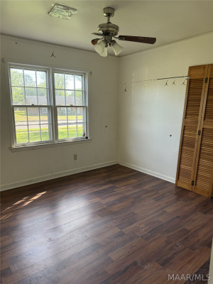 415 W Wilding Drive