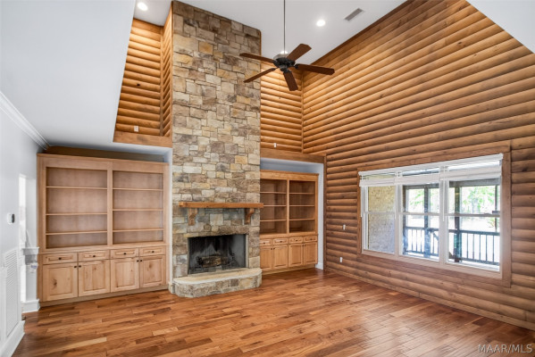 291 MOORE Drive