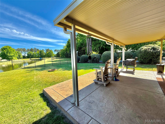 606 Vintage Way