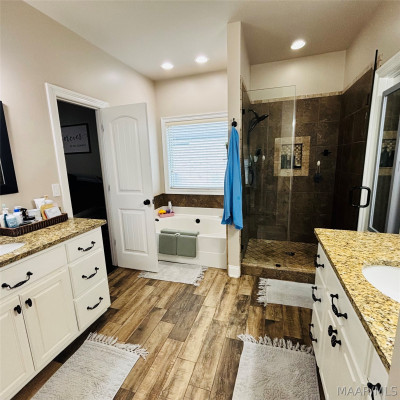 181 Village Knoll