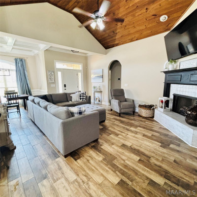 181 Village Knoll