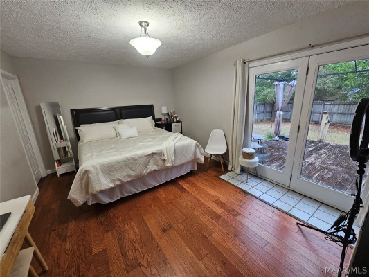 7 Crestwood Court