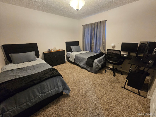 7 Crestwood Court