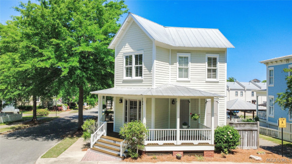 76 Chapel Hill Street