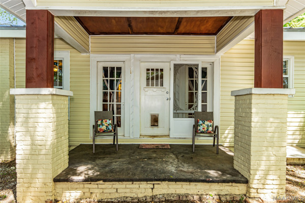 102 N Dubois Street