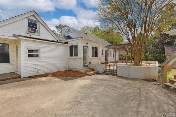 3640 NARROW LANE Road