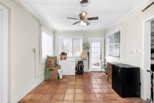 3640 NARROW LANE Road