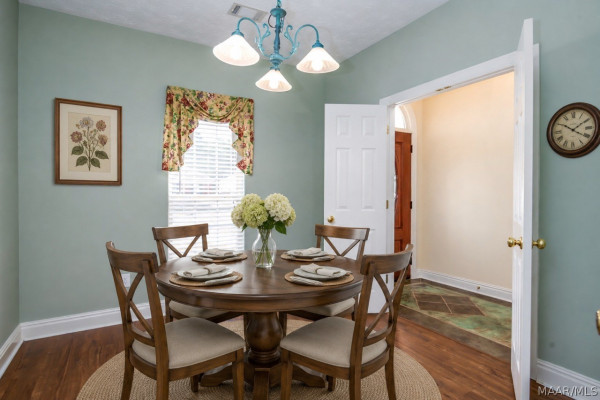 6937 Heathermoore Loop