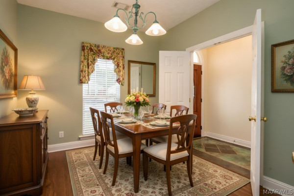 6937 Heathermoore Loop