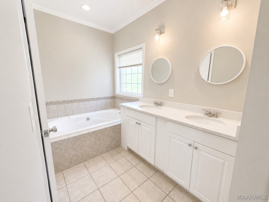 1354 Indian Hills Road